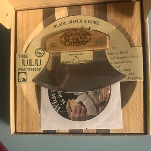 Ulu Factory Brown and Silver Knife